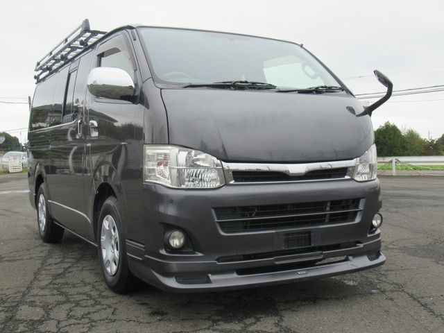 TOYOTA HIACE van 2WD 2013