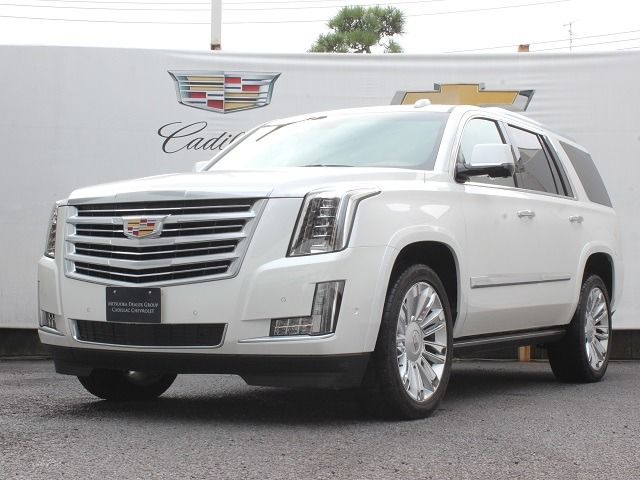 CADILLAC ESCALADE 2017