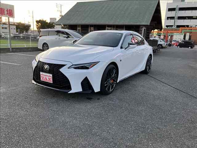 TOYOTA LEXUS IS500 2023