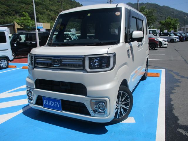 DAIHATSU WAKE 2016