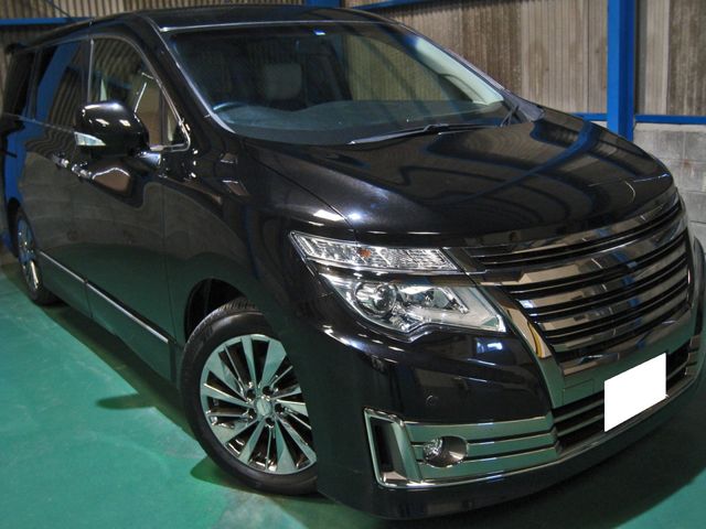 NISSAN ELGRAND 2017