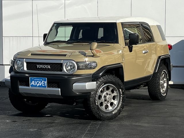 TOYOTA FJ CRUISER 4WD 2011