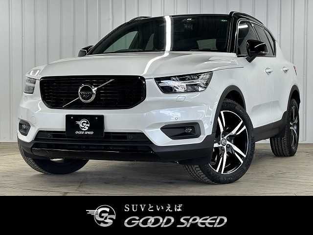 VOLVO XC40 2021