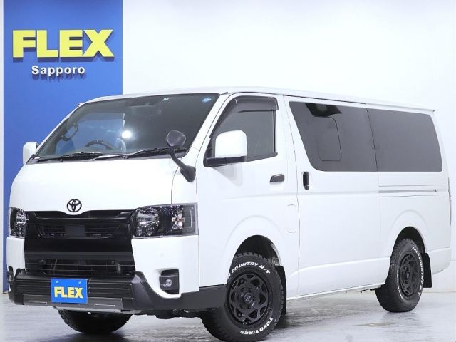 TOYOTA HIACE van 4WD 2022