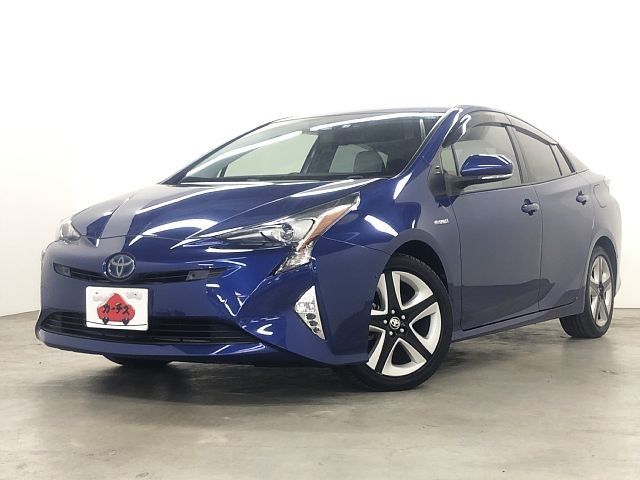 TOYOTA PRIUS 2016