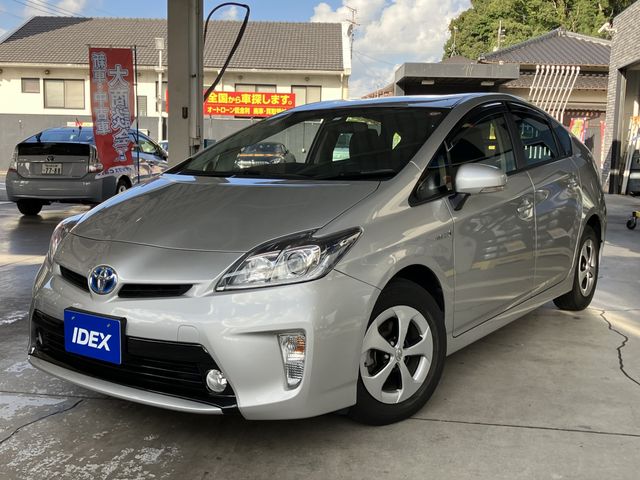 TOYOTA PRIUS 2012