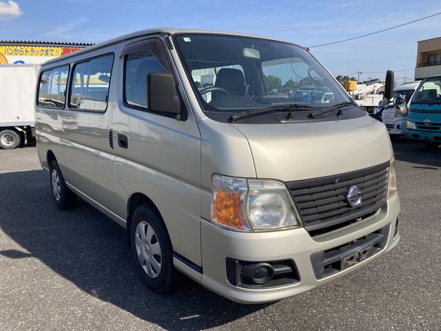 NISSAN CARAVAN coach 2010