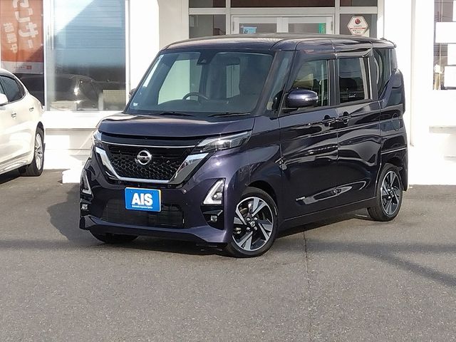 NISSAN ROOX 2023