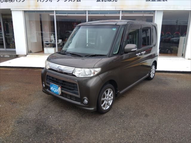 DAIHATSU TANTO CUSTOM 2011