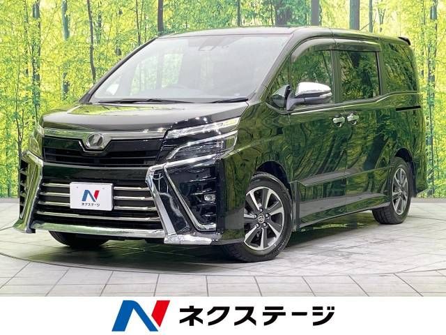 TOYOTA VOXY 2018