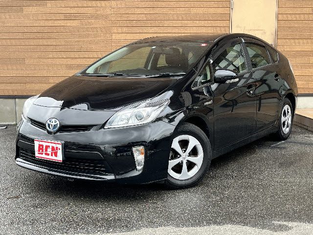 TOYOTA PRIUS 2013