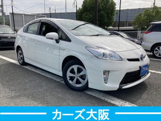 TOYOTA PRIUS 2014