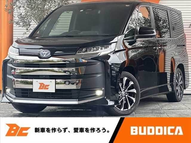 TOYOTA NOAH 2022