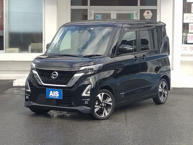 NISSAN ROOX 2021