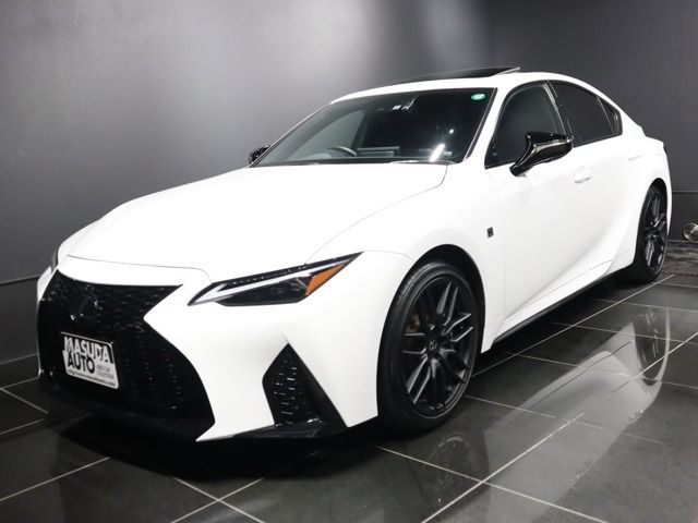 TOYOTA LEXUS IS500 2023