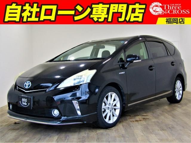 TOYOTA PRIUS ALPHA 2012