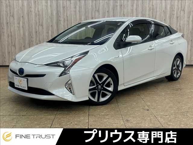 TOYOTA PRIUS 2016