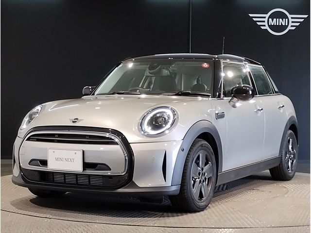 BMW MINI COOPER D 5DOOR 2023