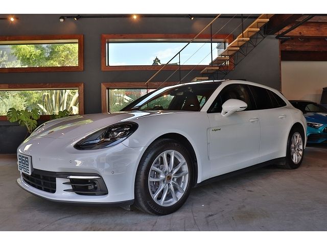 PORSCHE PANAMERA Sport Turismo 2019