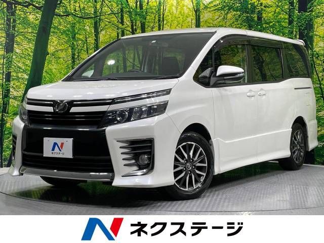 TOYOTA VOXY 2014