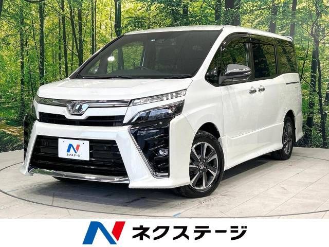 TOYOTA VOXY 2019