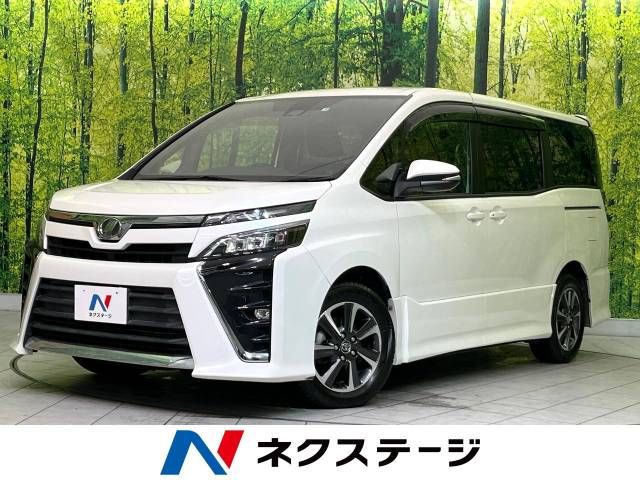 TOYOTA VOXY 2017