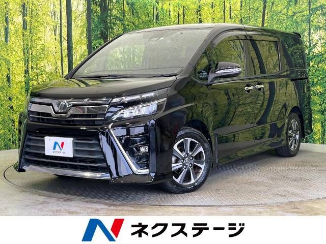 TOYOTA VOXY 2017