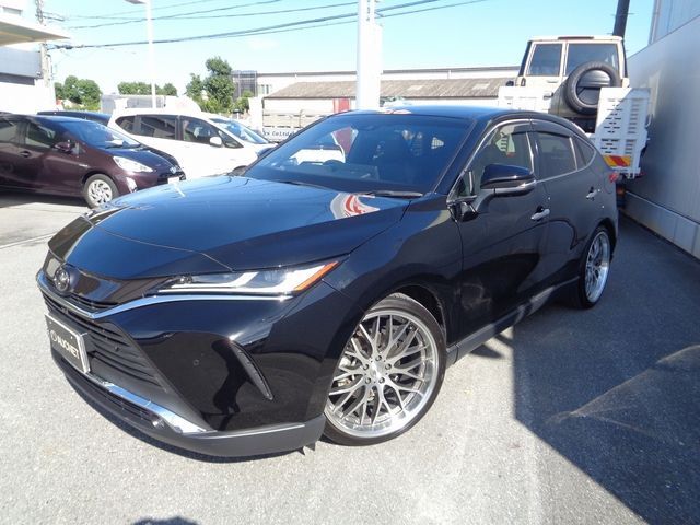 TOYOTA HARRIER 4WD 2021