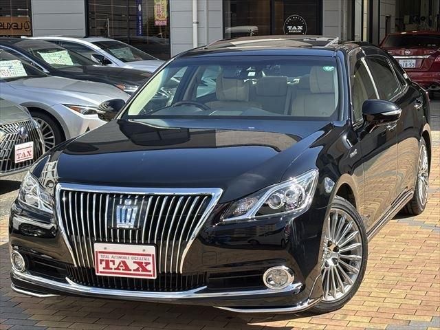 TOYOTA CROWN MAJESTA HYBRID 2017