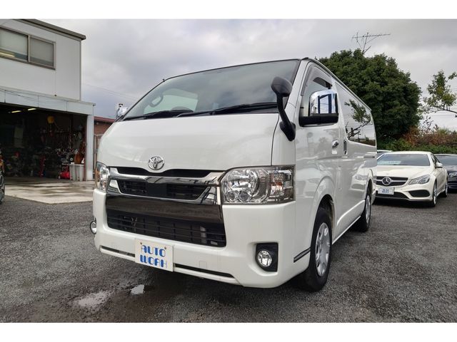 TOYOTA HIACE van 2WD 2022