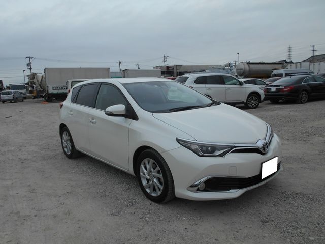 TOYOTA AURIS 2018