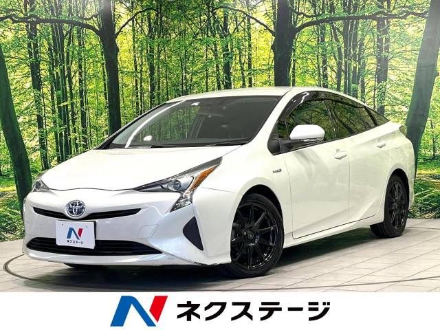 TOYOTA PRIUS 2018