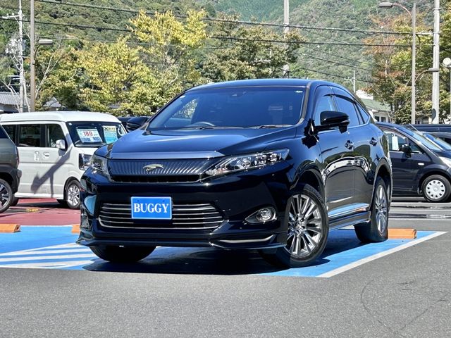 TOYOTA HARRIER 2WD 2017