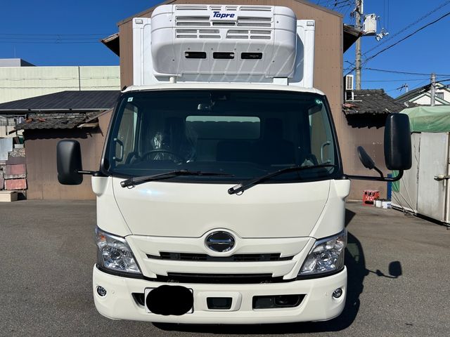 HINO DUTRO 2024