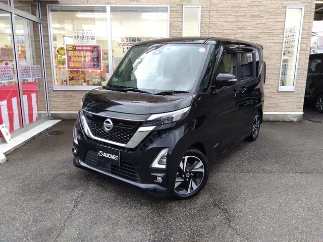 NISSAN ROOX 2021