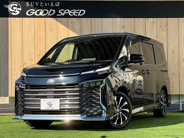 TOYOTA VOXY 2023