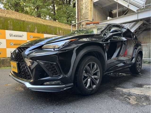 TOYOTA LEXUS NX300 2019