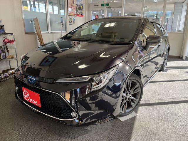 TOYOTA COROLLA sedan HYBRID 4WD 2022