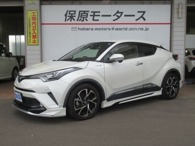 TOYOTA C-HR 2017