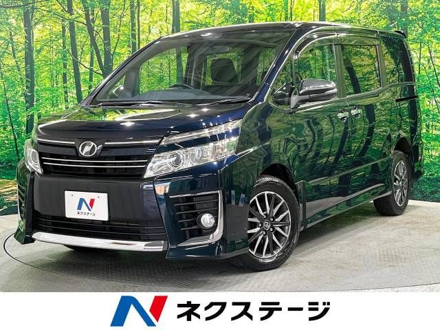 TOYOTA VOXY 4WD 2015