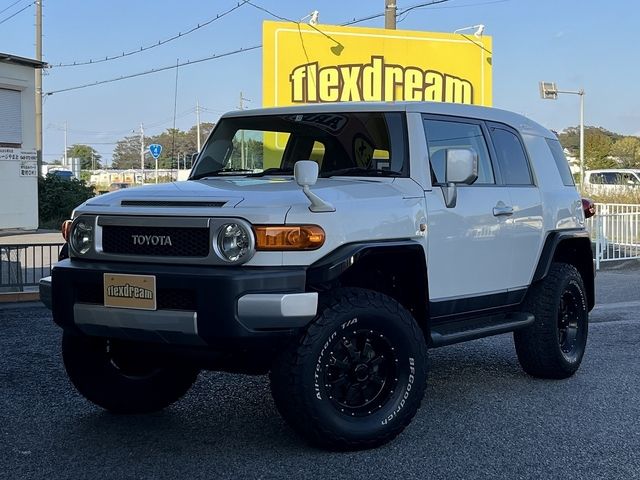 TOYOTA FJ CRUISER 4WD 2011