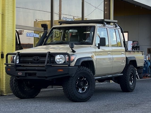 TOYOTA LANDCRUISER PICKUP 2015