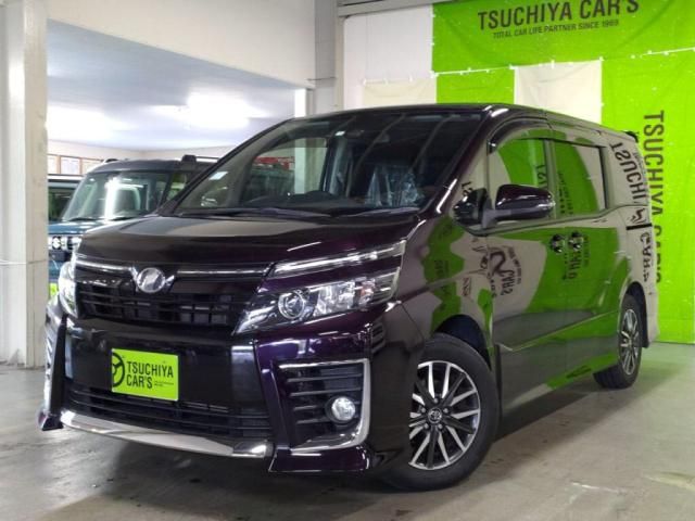 TOYOTA VOXY 2016