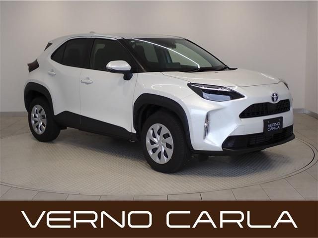 TOYOTA YARIS CROSS 2023