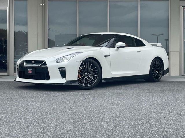 NISSAN GT-R 2020