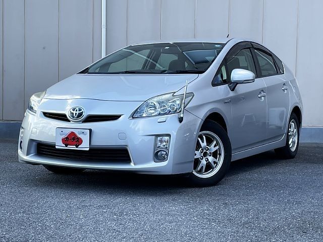 TOYOTA PRIUS 2011