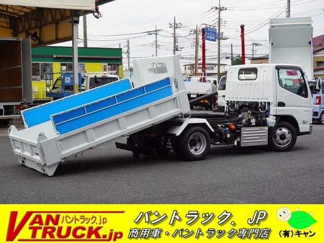 MITSUBISHI CANTER 2024