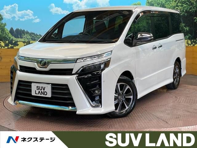 TOYOTA VOXY 2017