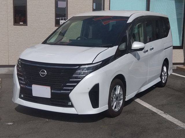 NISSAN SERENA  WG 2023