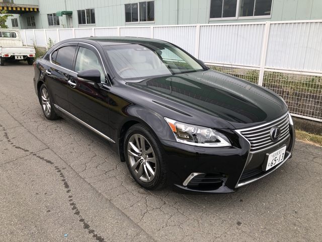 TOYOTA LEXUS LS600h 2016